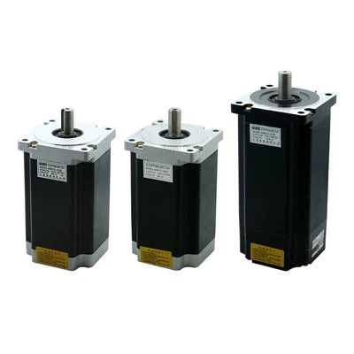 Motor paso a paso trifásico