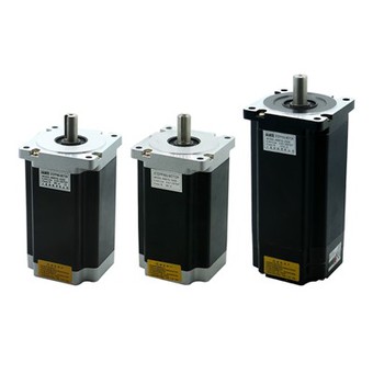 Motor paso a paso trifásico